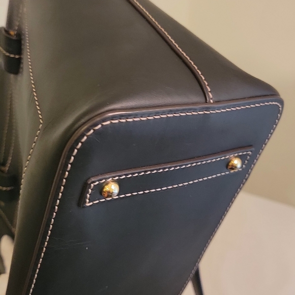 Dooney And Bourke W/ Matching Wallet - Picture 11 of 16